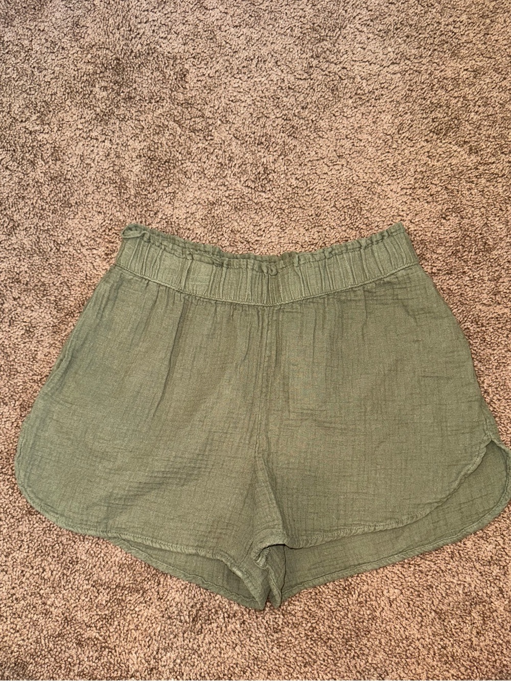 Women's Universal Thread Olive Green Lightweight Linen-Like Elastic-Waist Shorts
